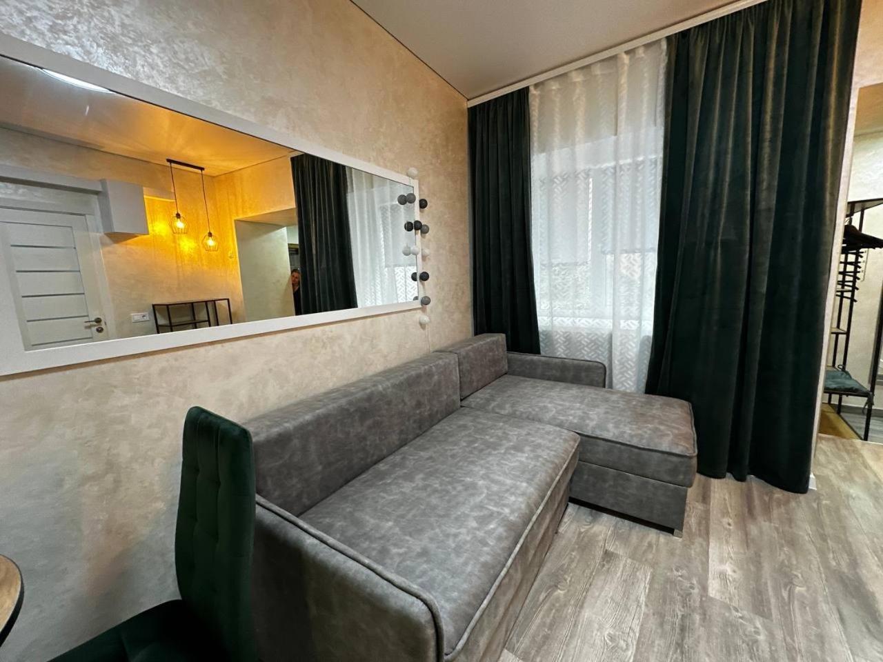 White Rooms On City Center Lemberg Exterior foto