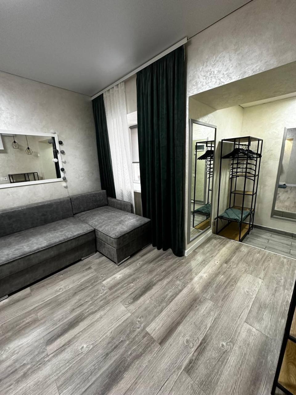 White Rooms On City Center Lemberg Exterior foto